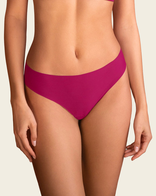 Panty brasilera invisible ultraplano sin elásticos y de pocas costuras