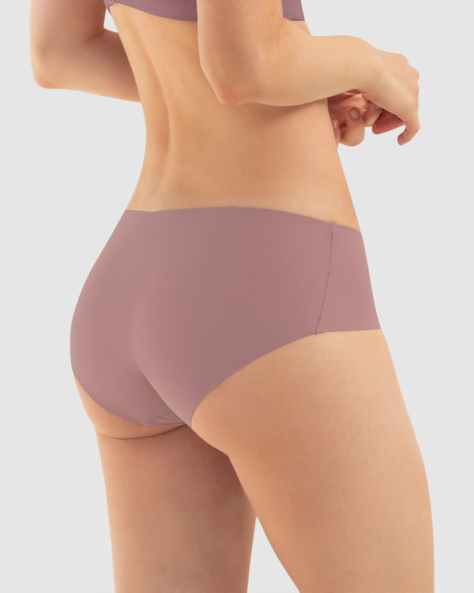 Panty hipster invisible ultraplano sin elásticos y de pocas costuras