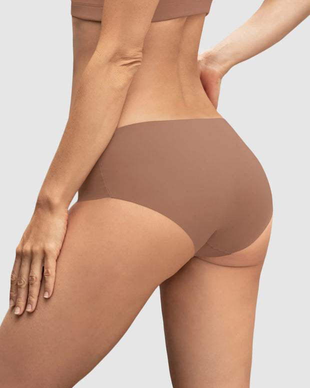 Panty hipster invisible ultraplano sin elásticos y de pocas costuras