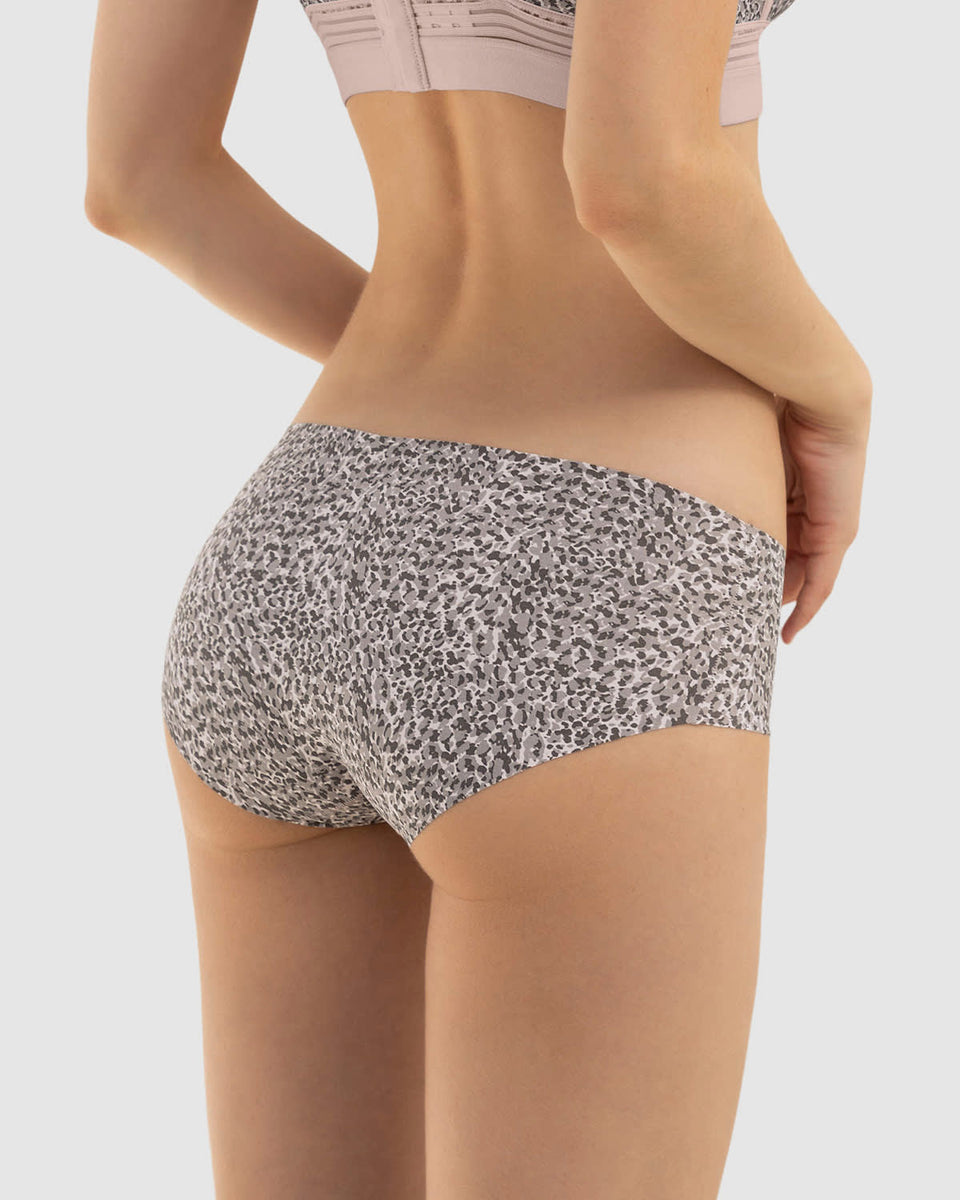 Panty hipster invisible ultraplano sin elásticos y de pocas costuras