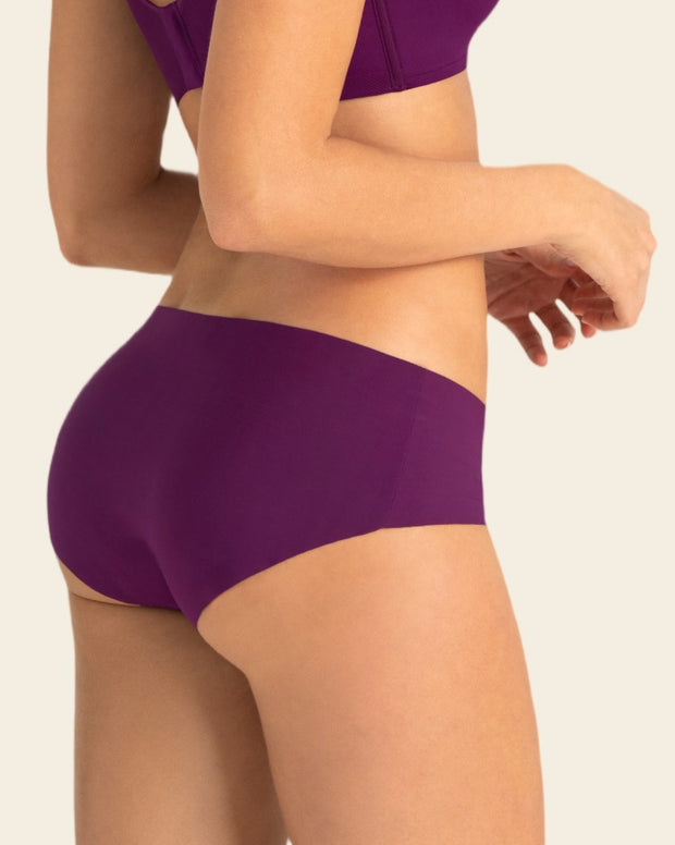 Panty hípster invisible ultraplano sin elásticos y de pocas costuras
