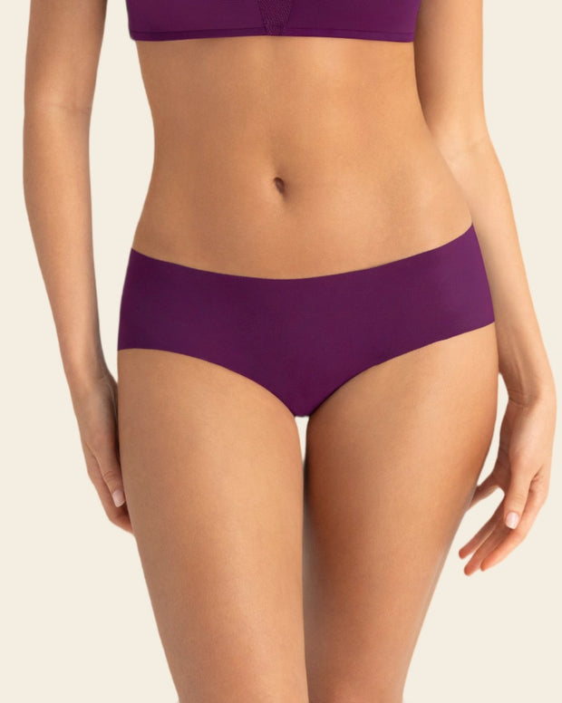 Panty hípster invisible ultraplano sin elásticos y de pocas costuras