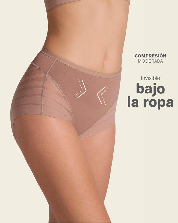 Panty faja clásico con control moderado de abdomen y bandas en tul