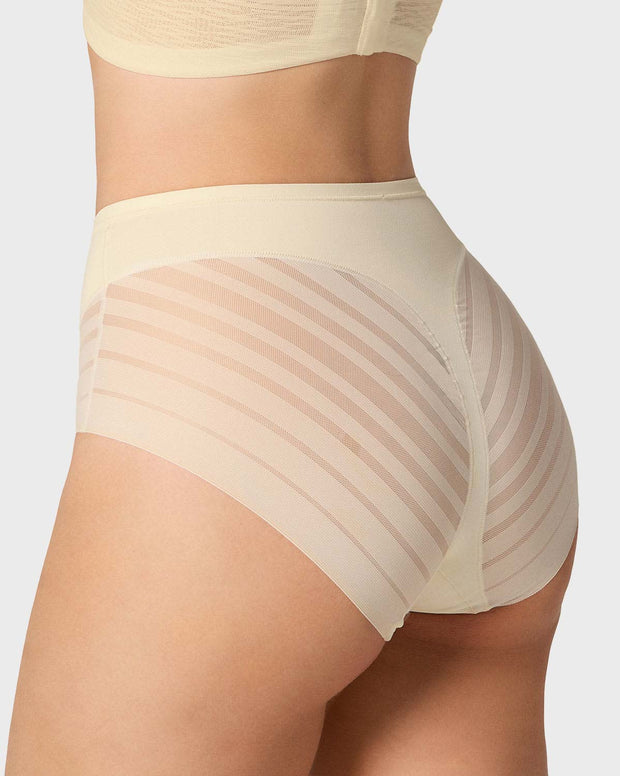 Panty faja clásico con control moderado de abdomen y bandas en tul