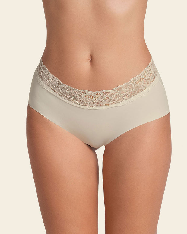 Panty hipster en tela ultraliviana con franja de encaje
