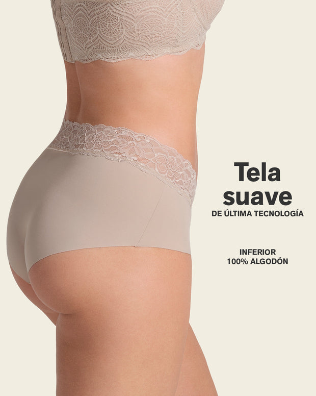 Panty hipster en tela ultraliviana con franja de encaje