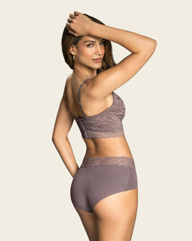 Panty hípster en tela ultraliviana con franja de encaje