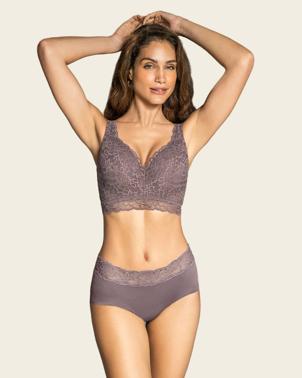Panty hípster en tela ultraliviana con franja de encaje