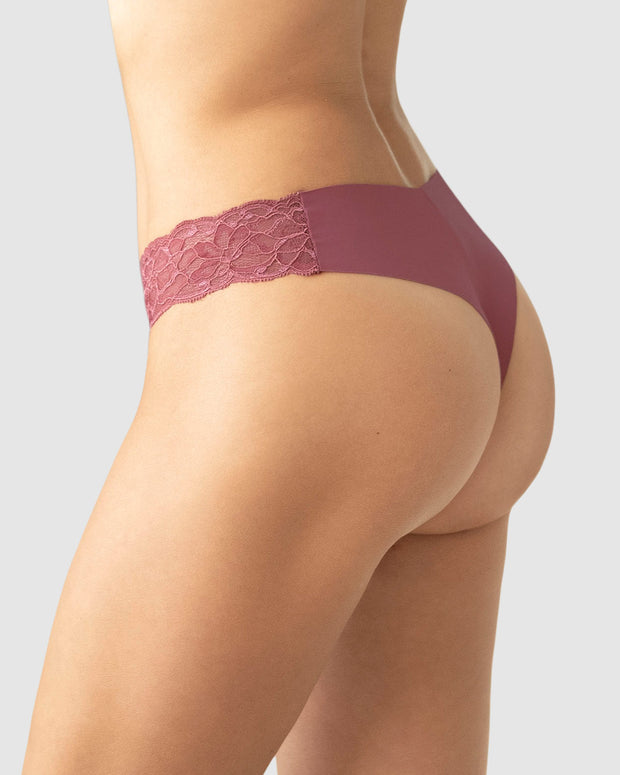 Brasilera invisible con toques de encaje en laterales