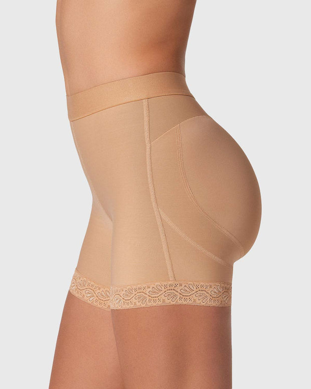 Panty faja tipo short levanta cola