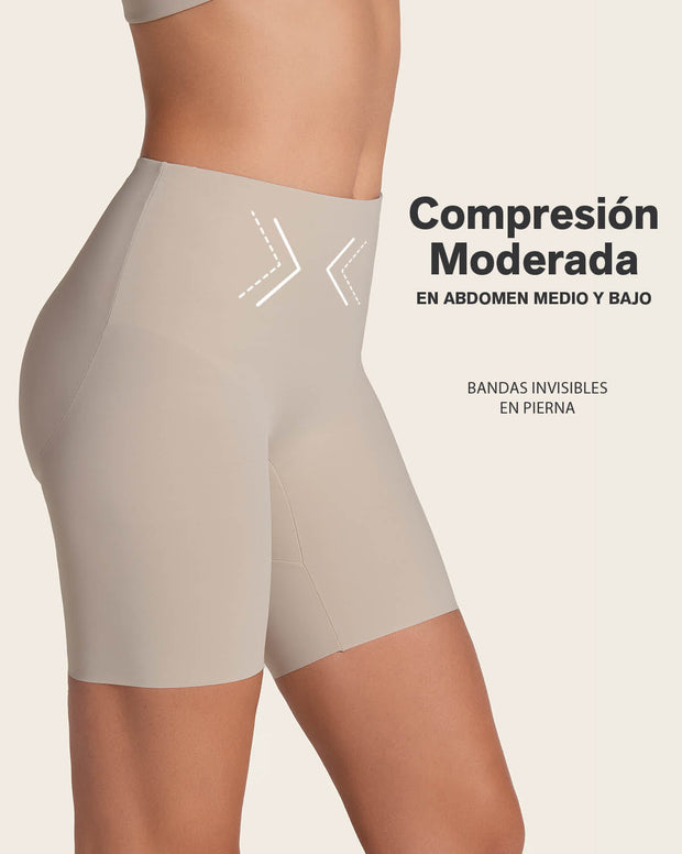 Panty short invisible de control moderado con realce de glúteos