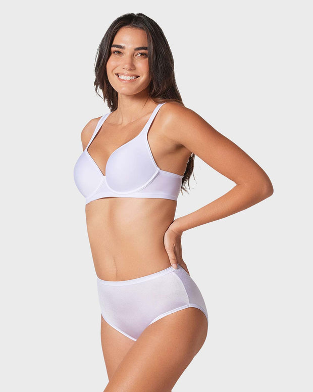 Panty clásico pierna alta con excelente cubrimiento tela suave