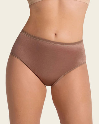 Panty clásico pierna alta con excelente cubrimiento tela suave#color_831-brown