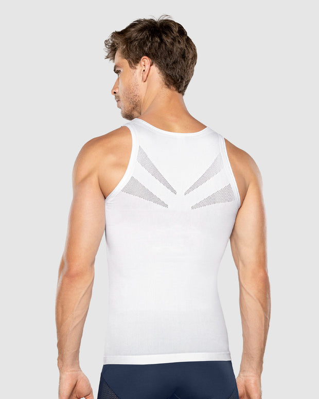 Camiseta ajustada para hombre de compresión suave en microfibra