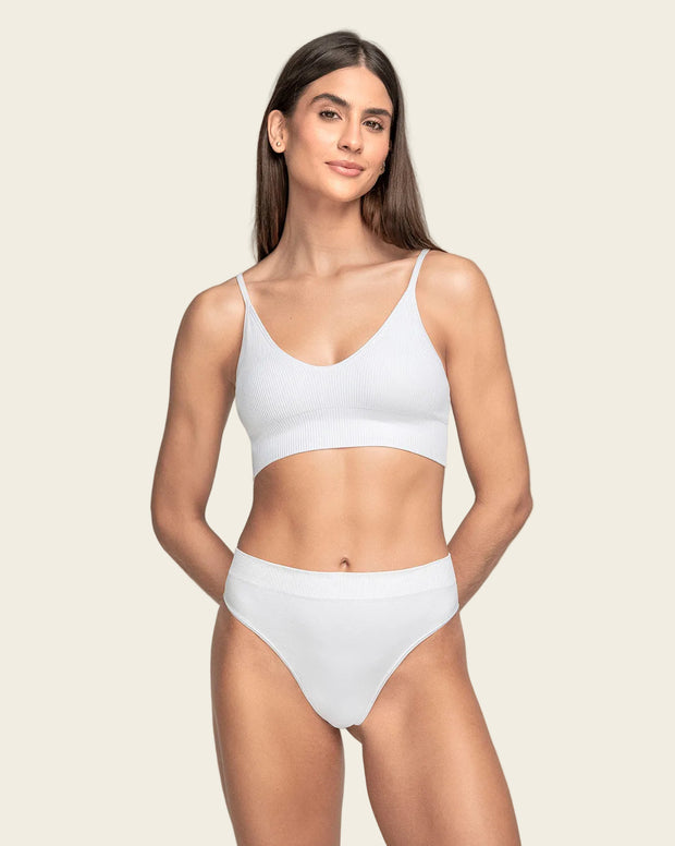 Top en tecnología seamless con textura acanalada Natural Comfort