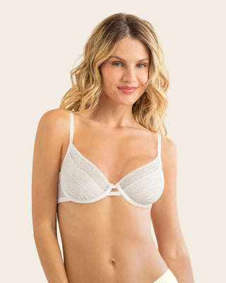 Bralette con arco en encaje liviano y suave#color_253-marfil