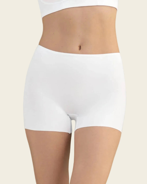Panty tipo bóxer efecto invisible en piernas