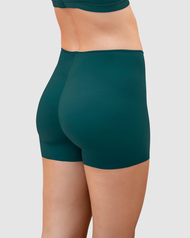 Panty tipo bóxer efecto invisible en piernas
