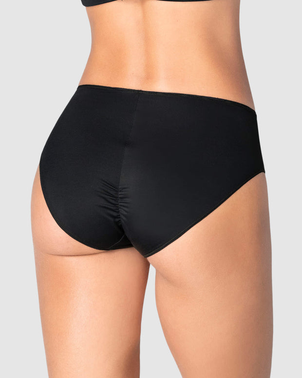 Panty clásico alto en pierna con control moderado en el abdomen