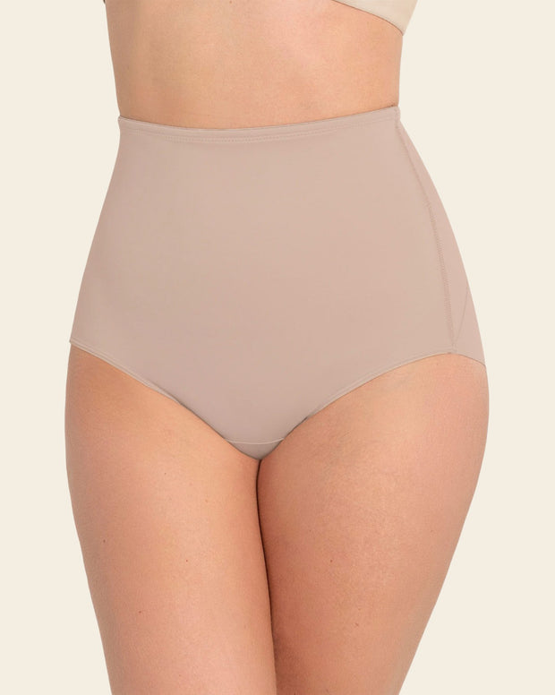 Panty clásico de control fuerte, tiro extra alto