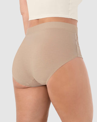 Panty clásico con detalles laterales en encaje#color_802-cafe-claro