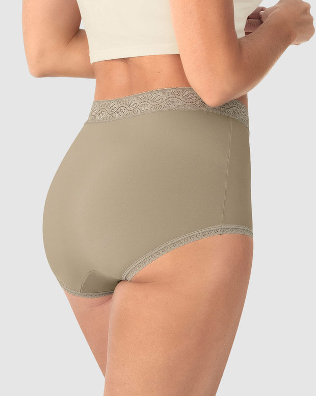 Paquete x 3 panties clásicos con toques de encaje