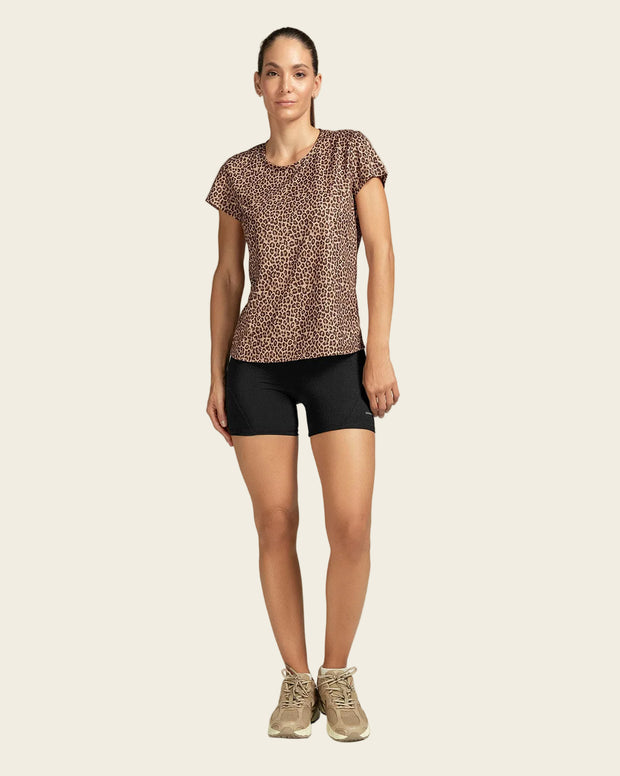 Camiseta deportiva silueta semiajustada de secado rápido