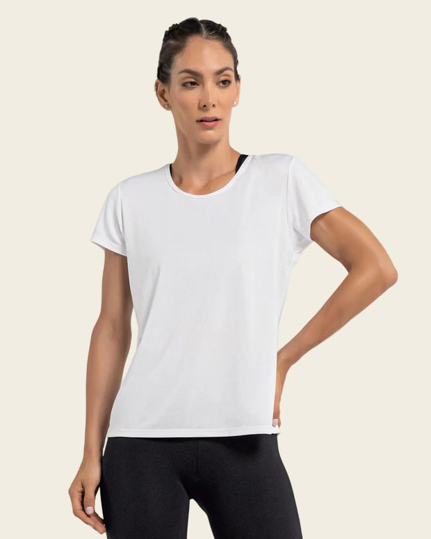 Camiseta deportiva de secado rápido y silueta semiajustada