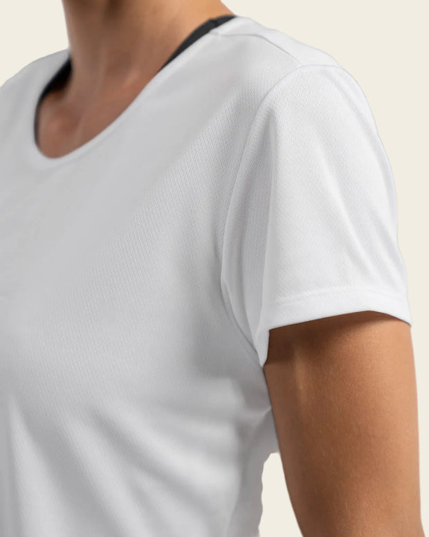 Camiseta deportiva de secado rápido y silueta semiajustada
