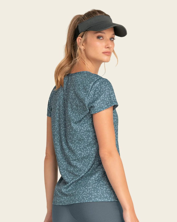 Camiseta deportiva de secado rápido y silueta semiajustada