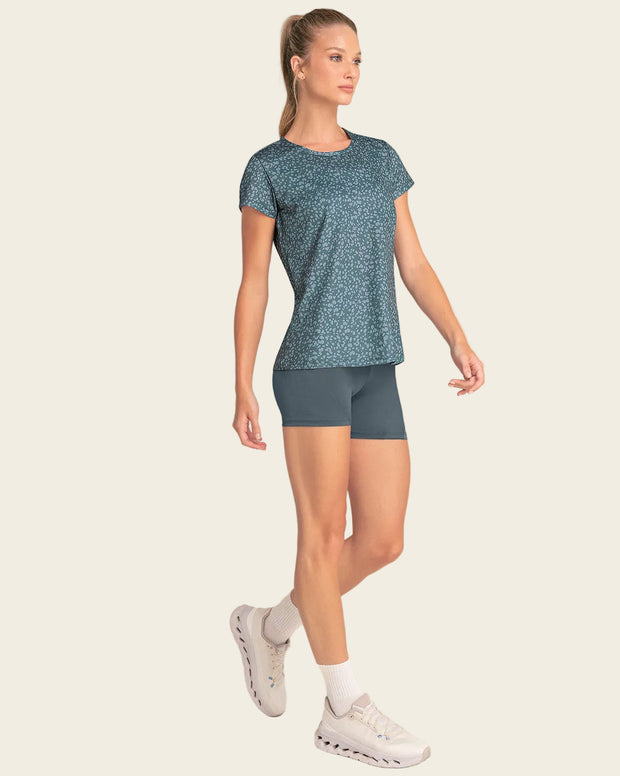 Camiseta deportiva de secado rápido y silueta semiajustada