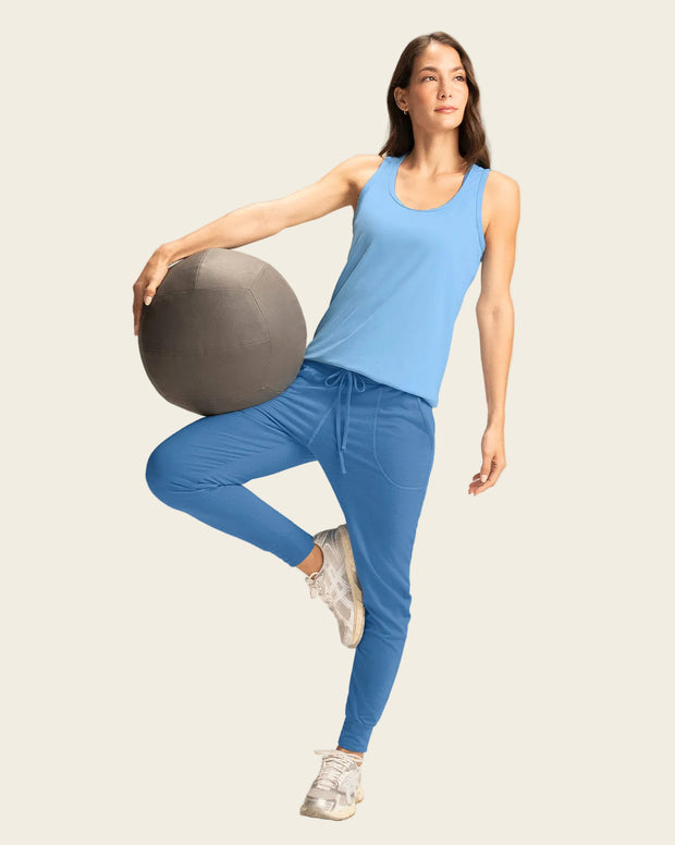 Camiseta deportiva de secado rápido y silueta semiajustada para mujer