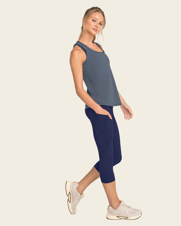 Capri de control en abdomen y muslos con bolsillo lateral