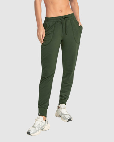 Jogger deportivo de silueta amplia con bolsillos#color_249-verde-oscuro