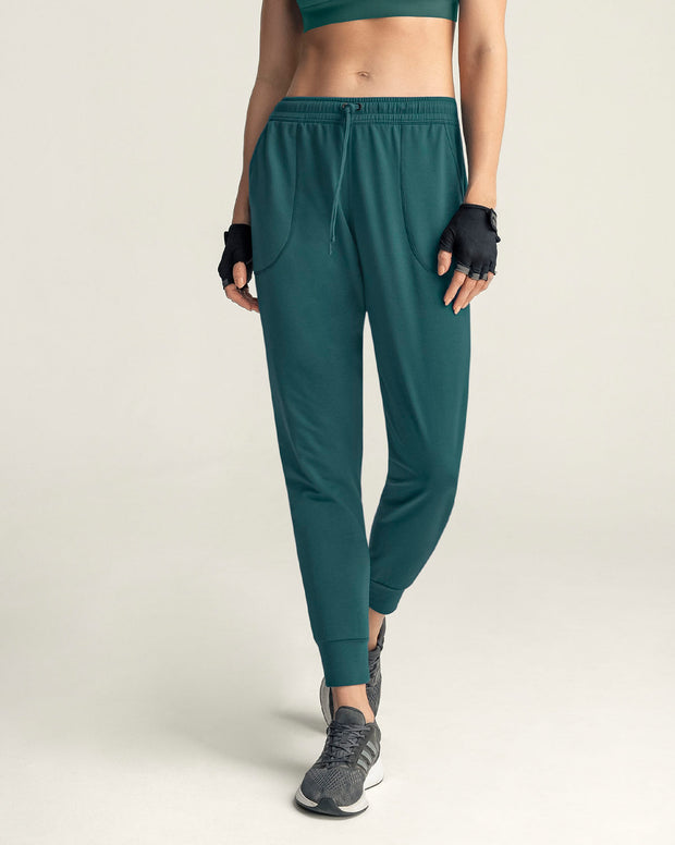 Jogger deportivo de silueta amplia con bolsillos