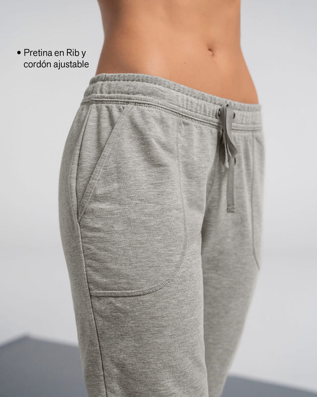 Jogger deportivo de silueta amplia con bolsillos
