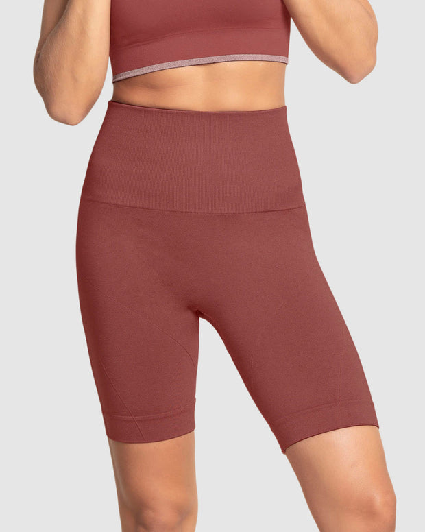 Short ciclista sin costuras control moderado en abdomen y muslos