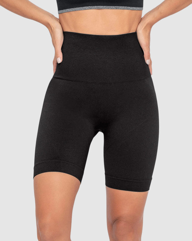 Short ciclista sin costuras control fuerte en abdomen medio y moderado en muslos
