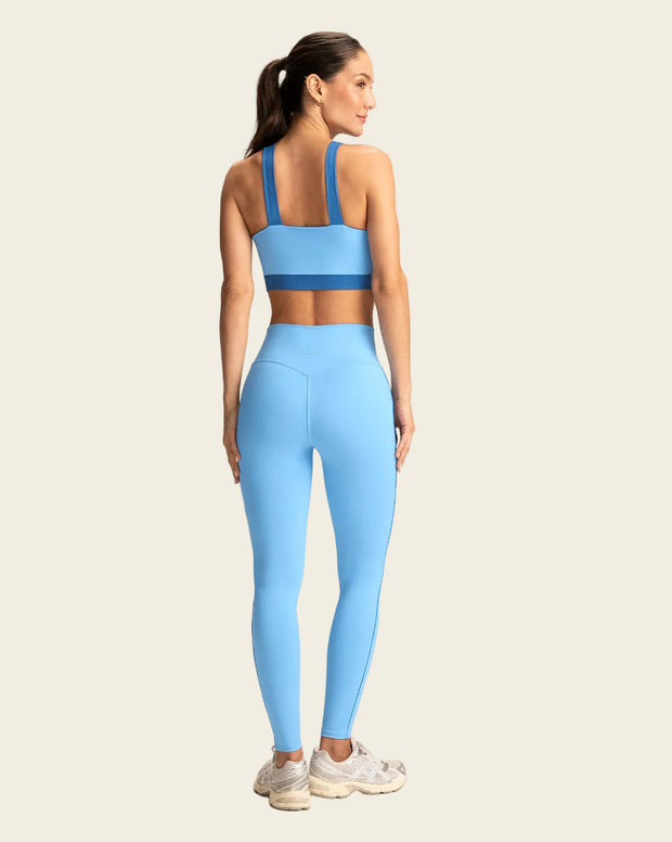 Legging deportivo de control con doble capa de tela en pretina