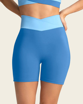 Short biker con pretina en V#color_052-azul-medios