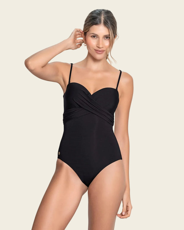 Vestido de baño strapless con realce incorporado en las copas