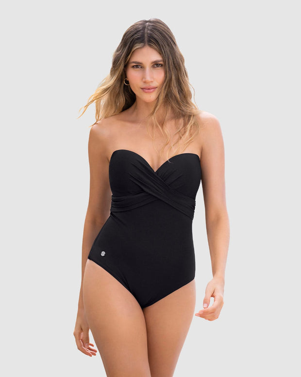 Vestido de baño strapless con realce incorporado en las copas