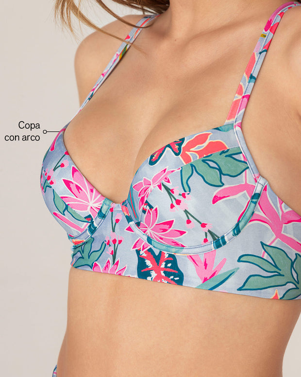 Bikini con panty tiro alto y top anudable en espalda