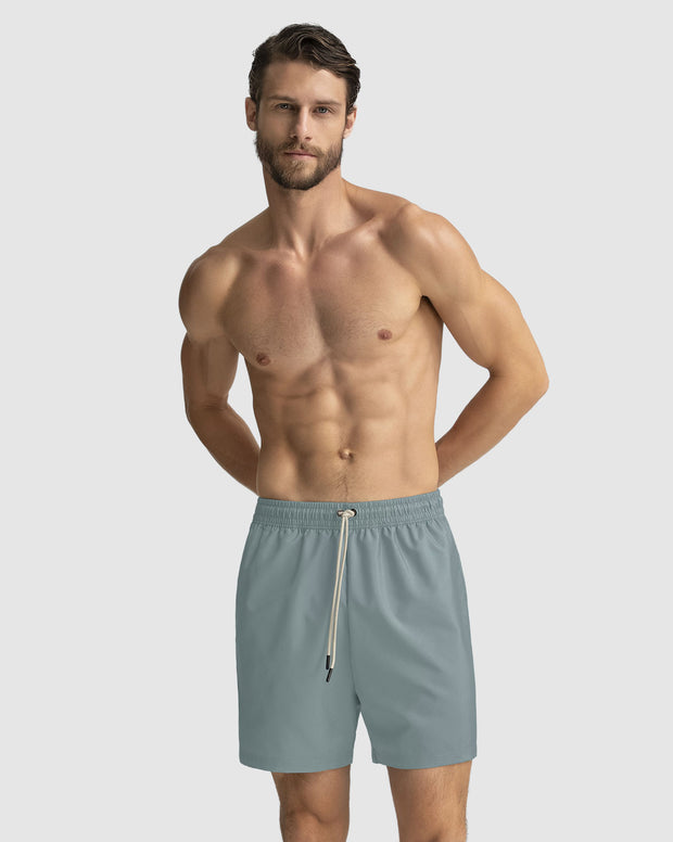 Pantaloneta de baño masculina con práctico bolsillo al lado derecho