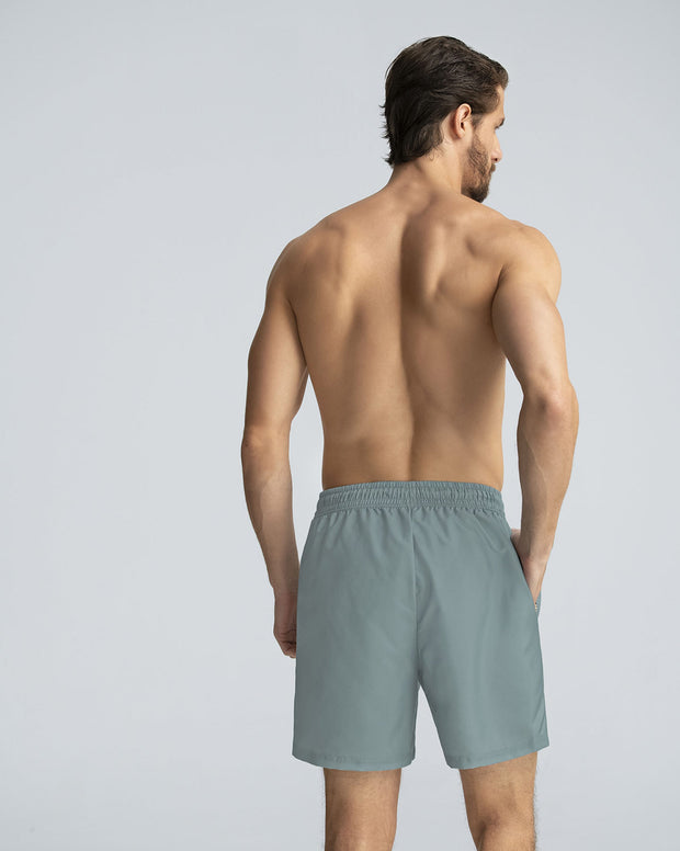 Pantaloneta de baño masculina con práctico bolsillo al lado derecho