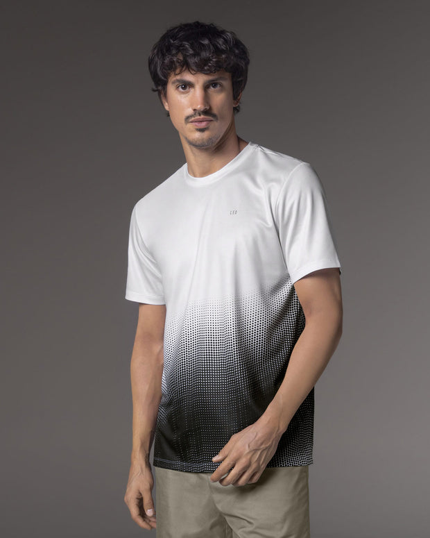 Camiseta deportiva masculina con tecnología de secado rápido