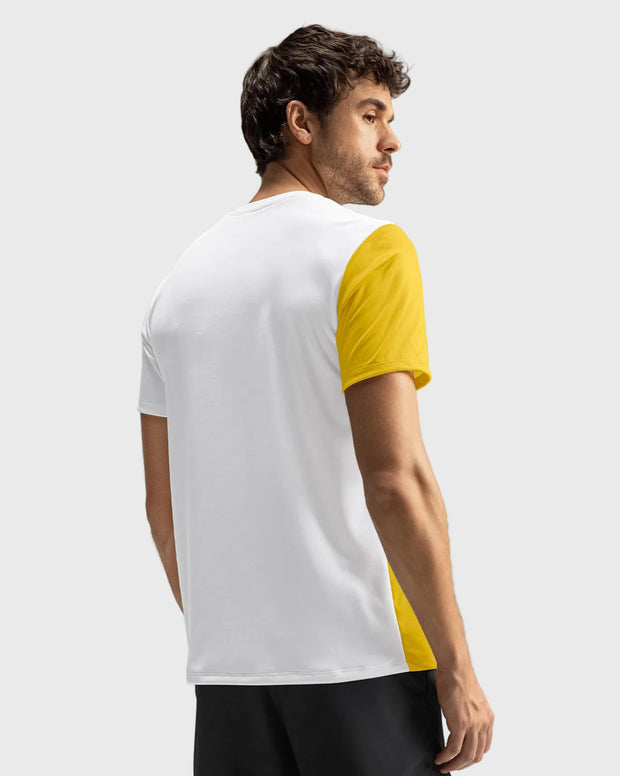 Camiseta deportiva masculina con tecnología de secado rápido