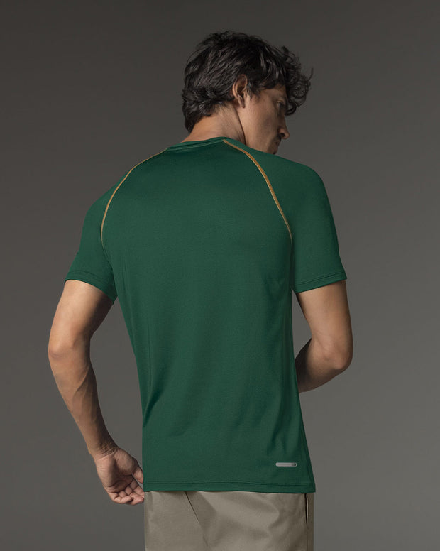 Camiseta deportiva con tela texturizada y transpirable