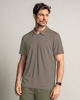 Camiseta deportiva transpirable con cuello tipo polo#color_789-arena