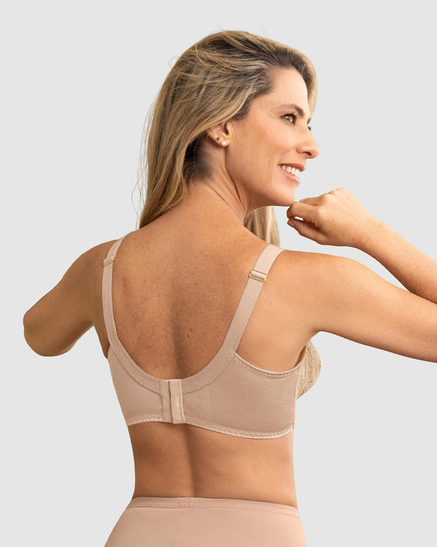 Brasier clásico con copas completas en encaje de buen cubrimiento